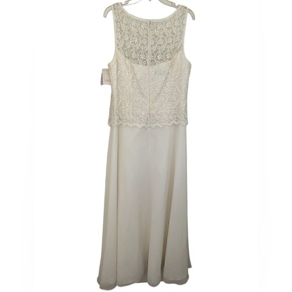 David’s Bridal Michaelangelo Ivory Lace Embroidered Sequin Wedding Dress 16 - Picture 2 of 12